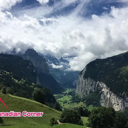 דירה Canadian Corner